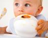 Développement de l’enfant : Comment aider bébé quand il commence à vouloir s’habiller, se laver ou manger tout seul ?