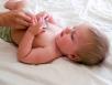 Maladies infantiles : comment soigner le rhume de bébé pour éviter les otites, les bronchites et autres complications ?